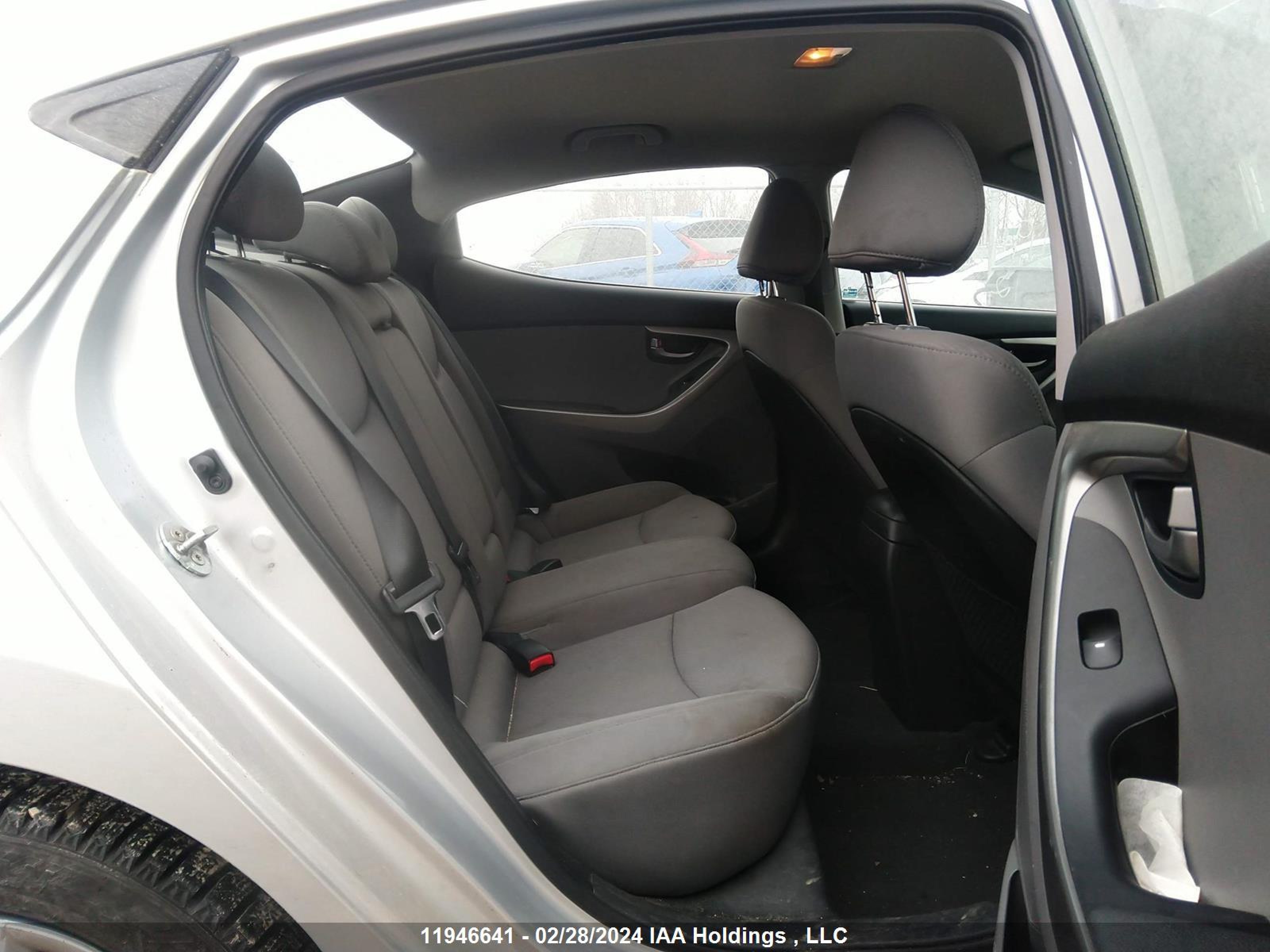 Photo 7 VIN: 5NPDH4AE3CH108132 - HYUNDAI ELANTRA 