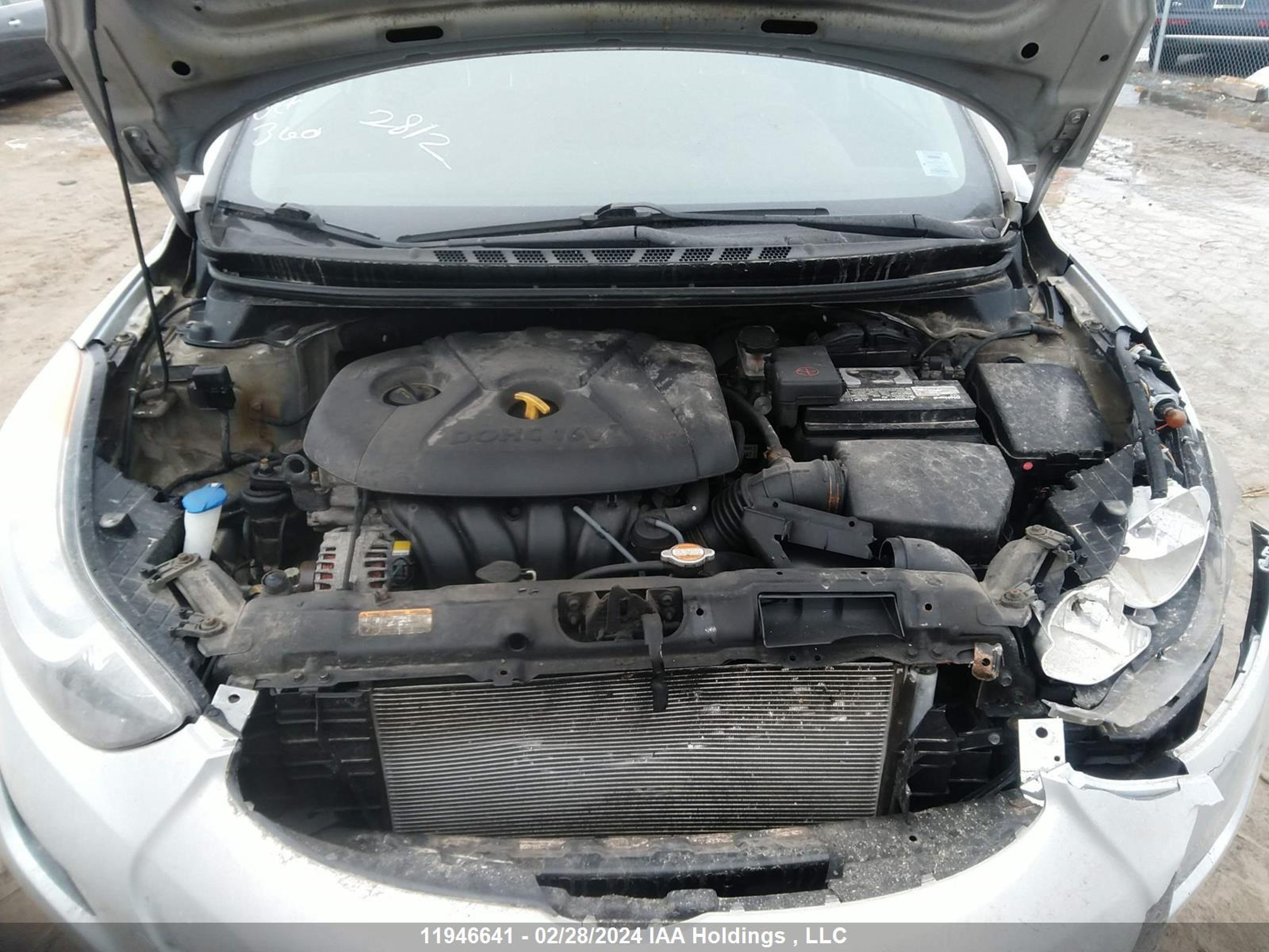 Photo 9 VIN: 5NPDH4AE3CH108132 - HYUNDAI ELANTRA 