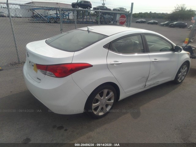 Photo 3 VIN: 5NPDH4AE3CH108227 - HYUNDAI ELANTRA 