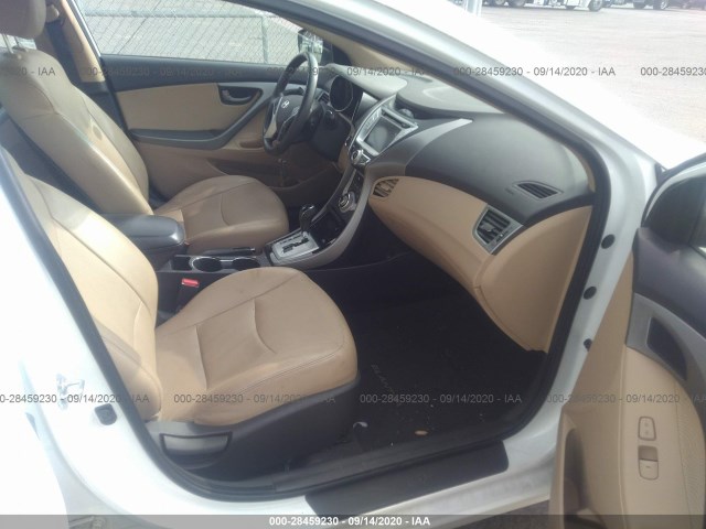 Photo 4 VIN: 5NPDH4AE3CH108227 - HYUNDAI ELANTRA 