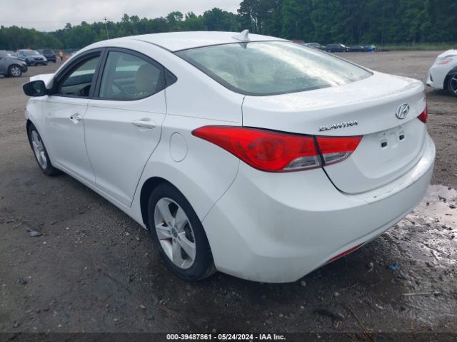 Photo 2 VIN: 5NPDH4AE3CH117185 - HYUNDAI ELANTRA 