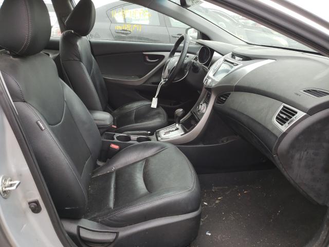 Photo 4 VIN: 5NPDH4AE3CH117350 - HYUNDAI ELANTRA GL 