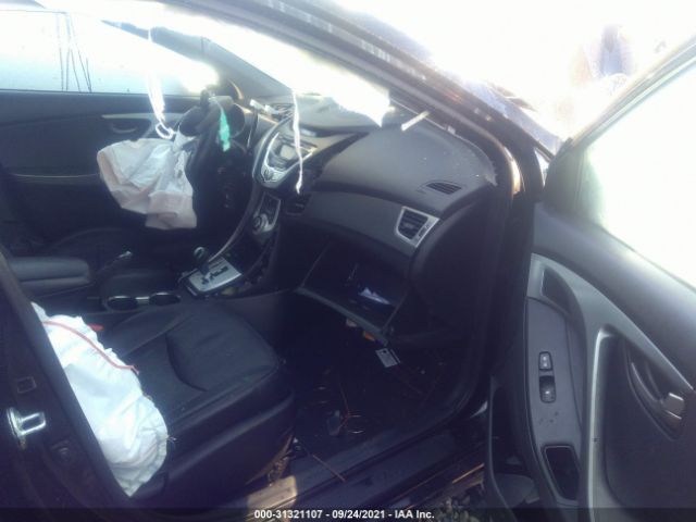 Photo 4 VIN: 5NPDH4AE3CH127814 - HYUNDAI ELANTRA 