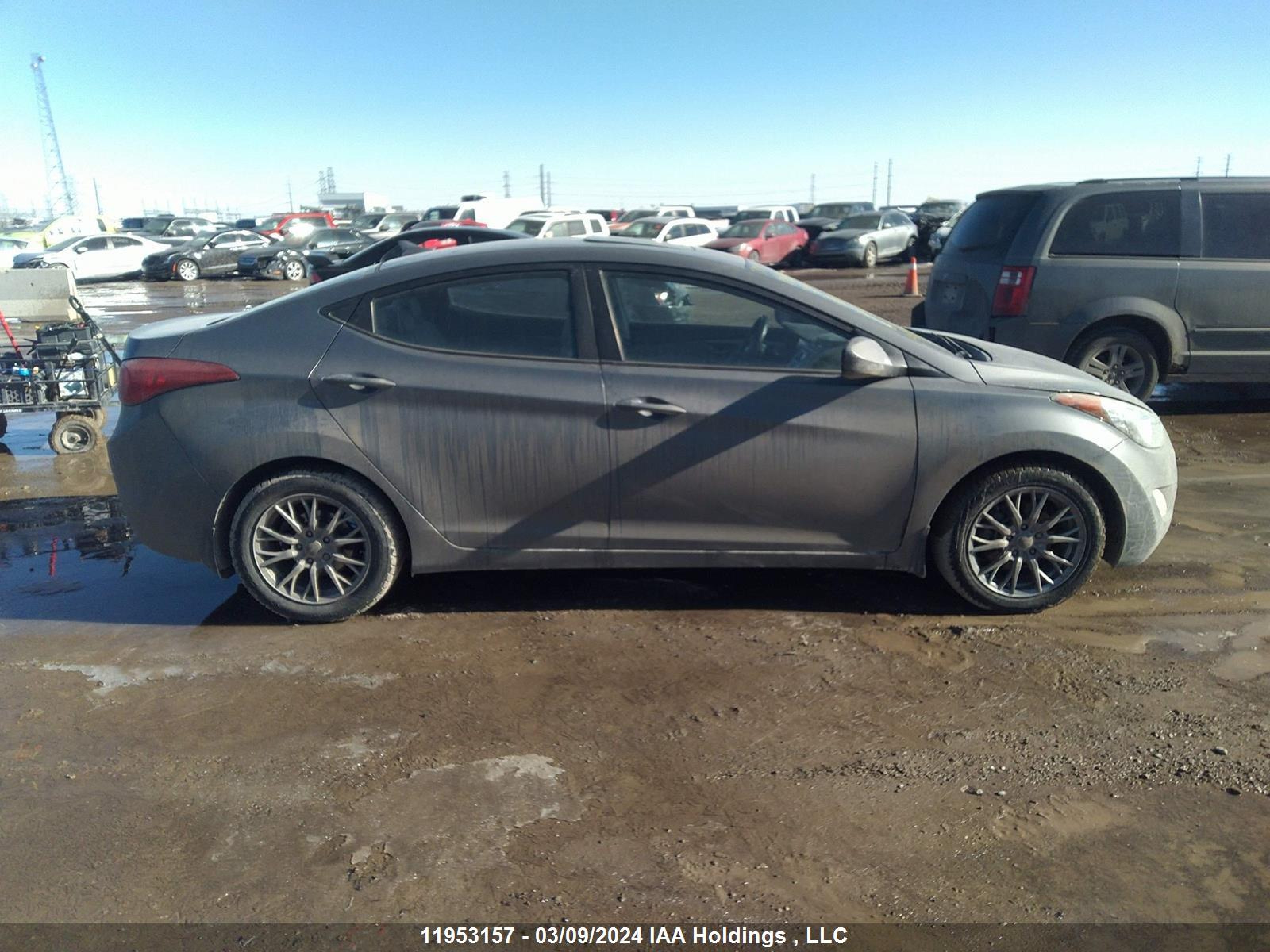 Photo 12 VIN: 5NPDH4AE3CH136142 - HYUNDAI ELANTRA 