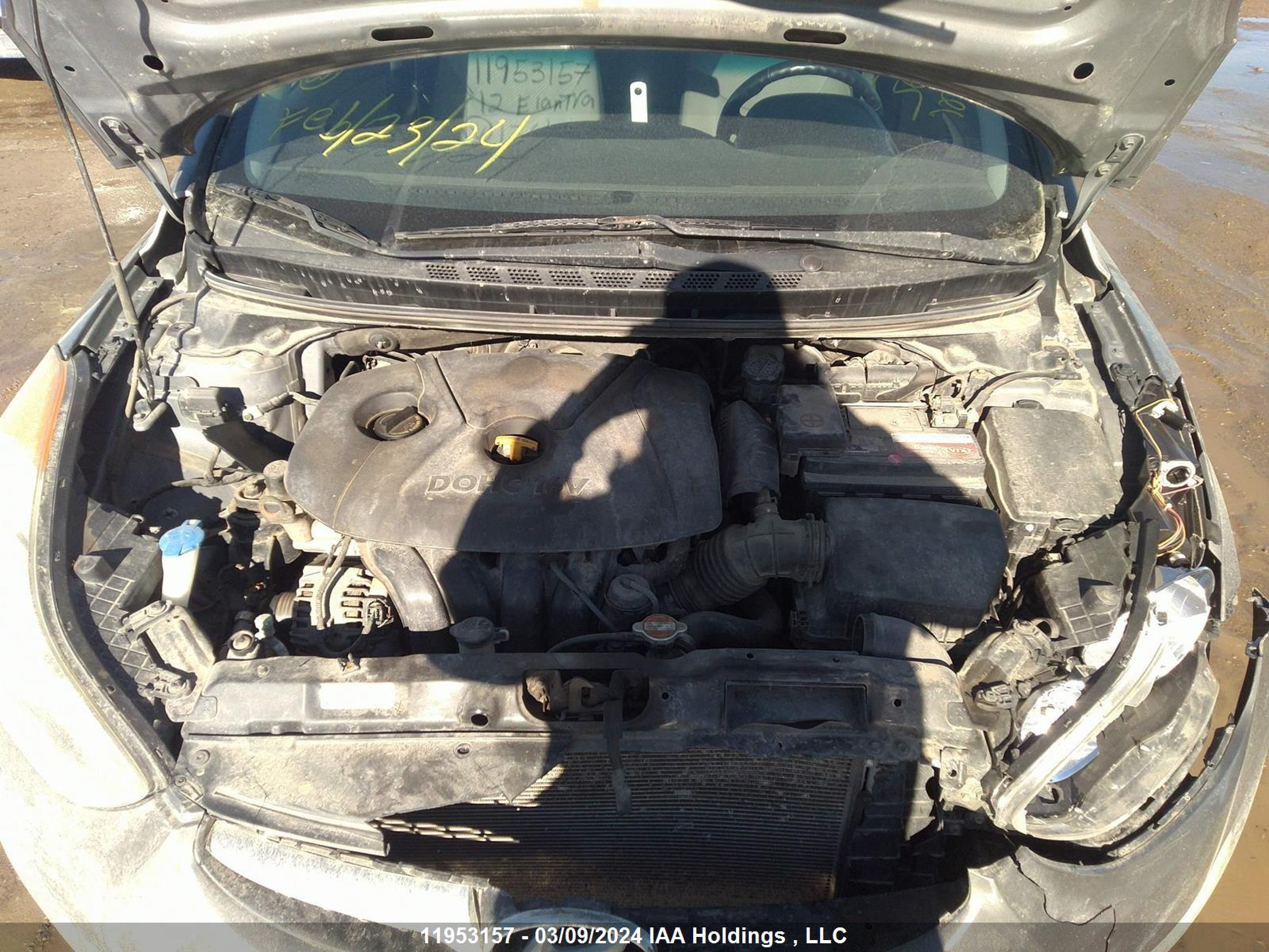 Photo 9 VIN: 5NPDH4AE3CH136142 - HYUNDAI ELANTRA 