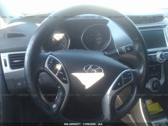 Photo 4 VIN: 5NPDH4AE3CH139803 - HYUNDAI ELANTRA 