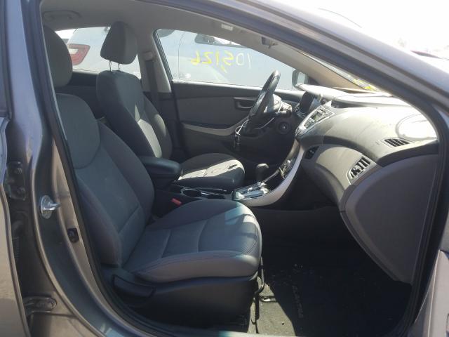 Photo 4 VIN: 5NPDH4AE3CH148243 - HYUNDAI ELANTRA GL 