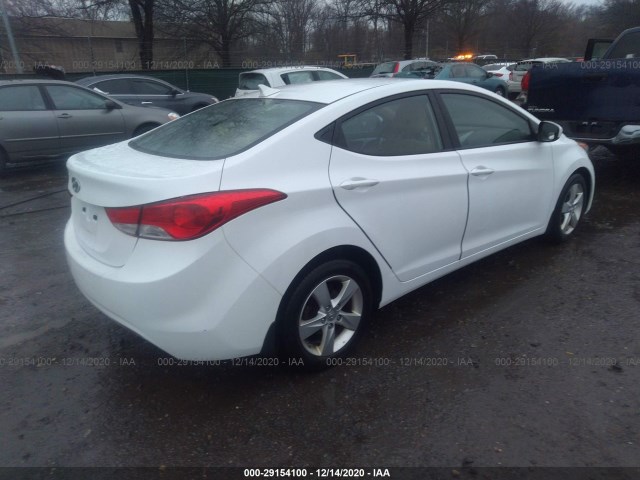 Photo 3 VIN: 5NPDH4AE3CH148825 - HYUNDAI ELANTRA 