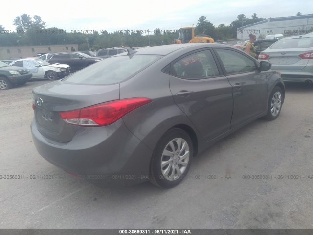 Photo 3 VIN: 5NPDH4AE3DH153931 - HYUNDAI ELANTRA 