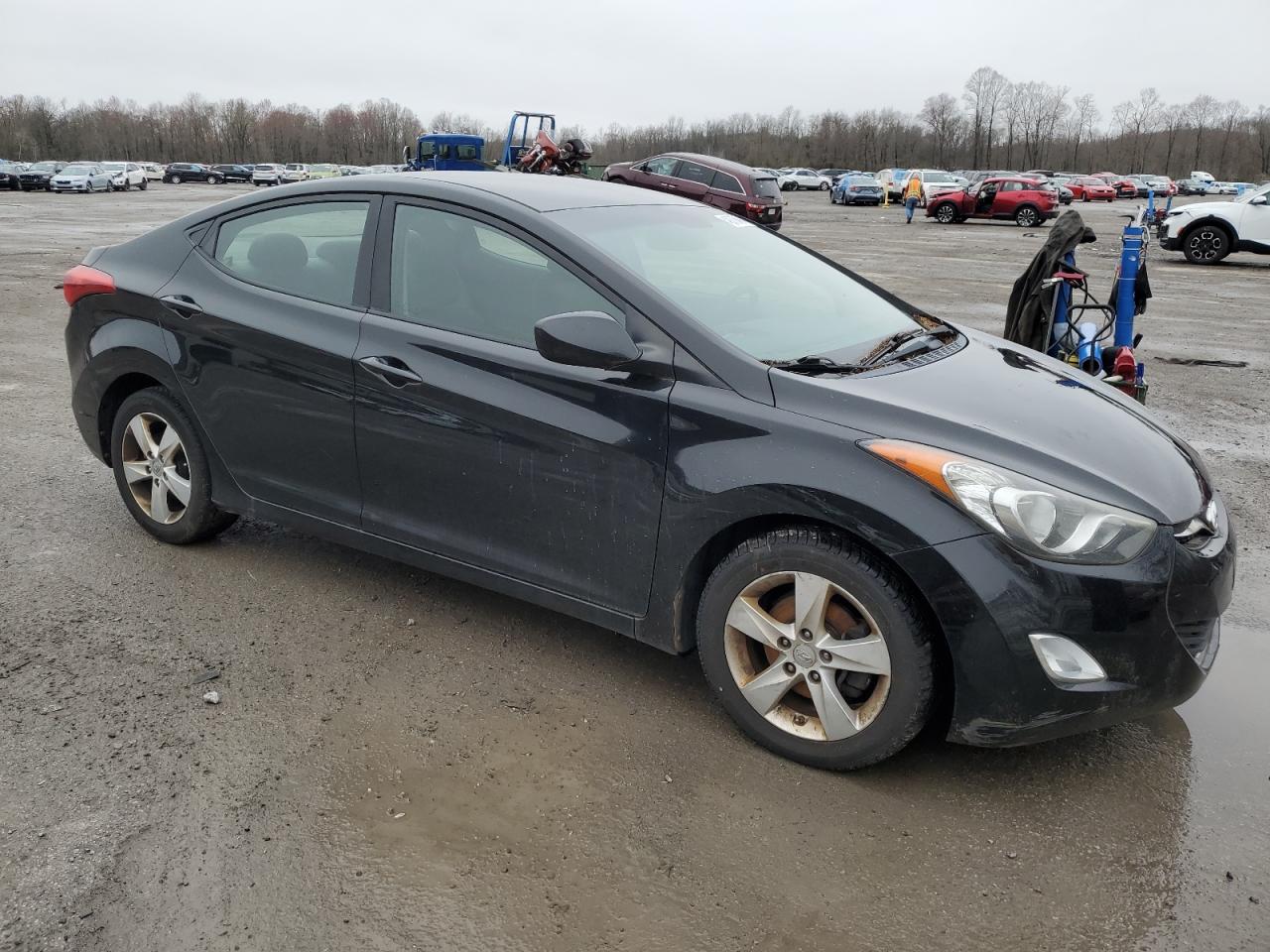 Photo 3 VIN: 5NPDH4AE3DH165156 - HYUNDAI ELANTRA 