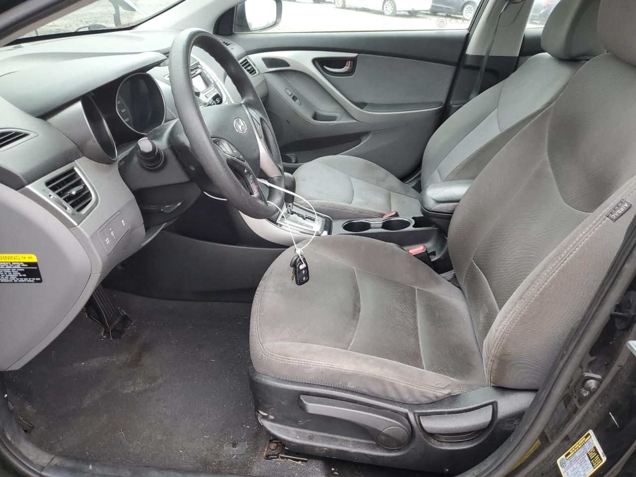 Photo 6 VIN: 5NPDH4AE3DH165156 - HYUNDAI ELANTRA 