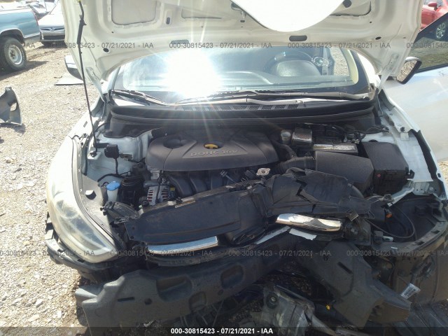 Photo 9 VIN: 5NPDH4AE3DH181793 - HYUNDAI ELANTRA 