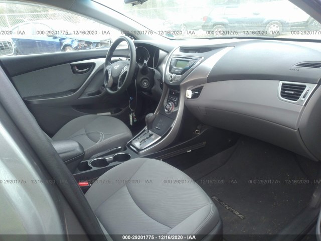 Photo 4 VIN: 5NPDH4AE3DH197086 - HYUNDAI ELANTRA 