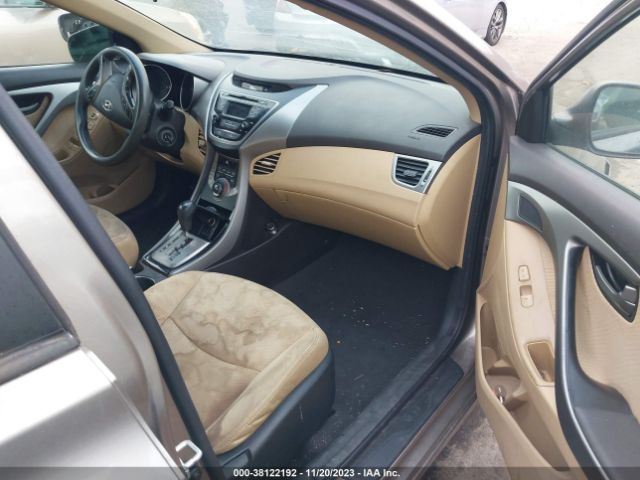 Photo 4 VIN: 5NPDH4AE3DH220236 - HYUNDAI ELANTRA 