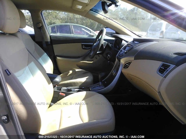 Photo 4 VIN: 5NPDH4AE3DH234492 - HYUNDAI ELANTRA 