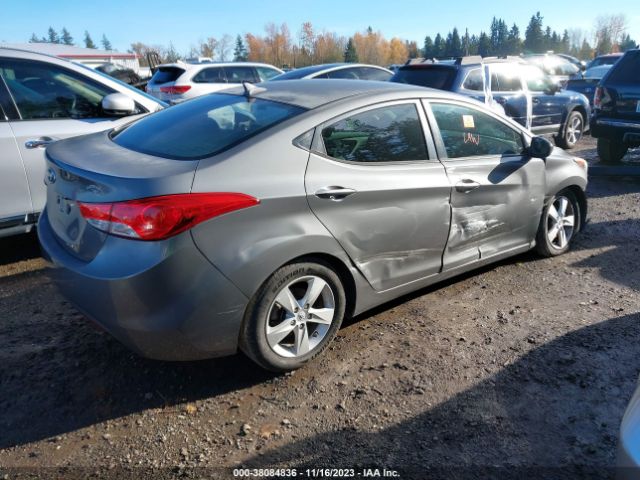 Photo 3 VIN: 5NPDH4AE3DH243712 - HYUNDAI ELANTRA 