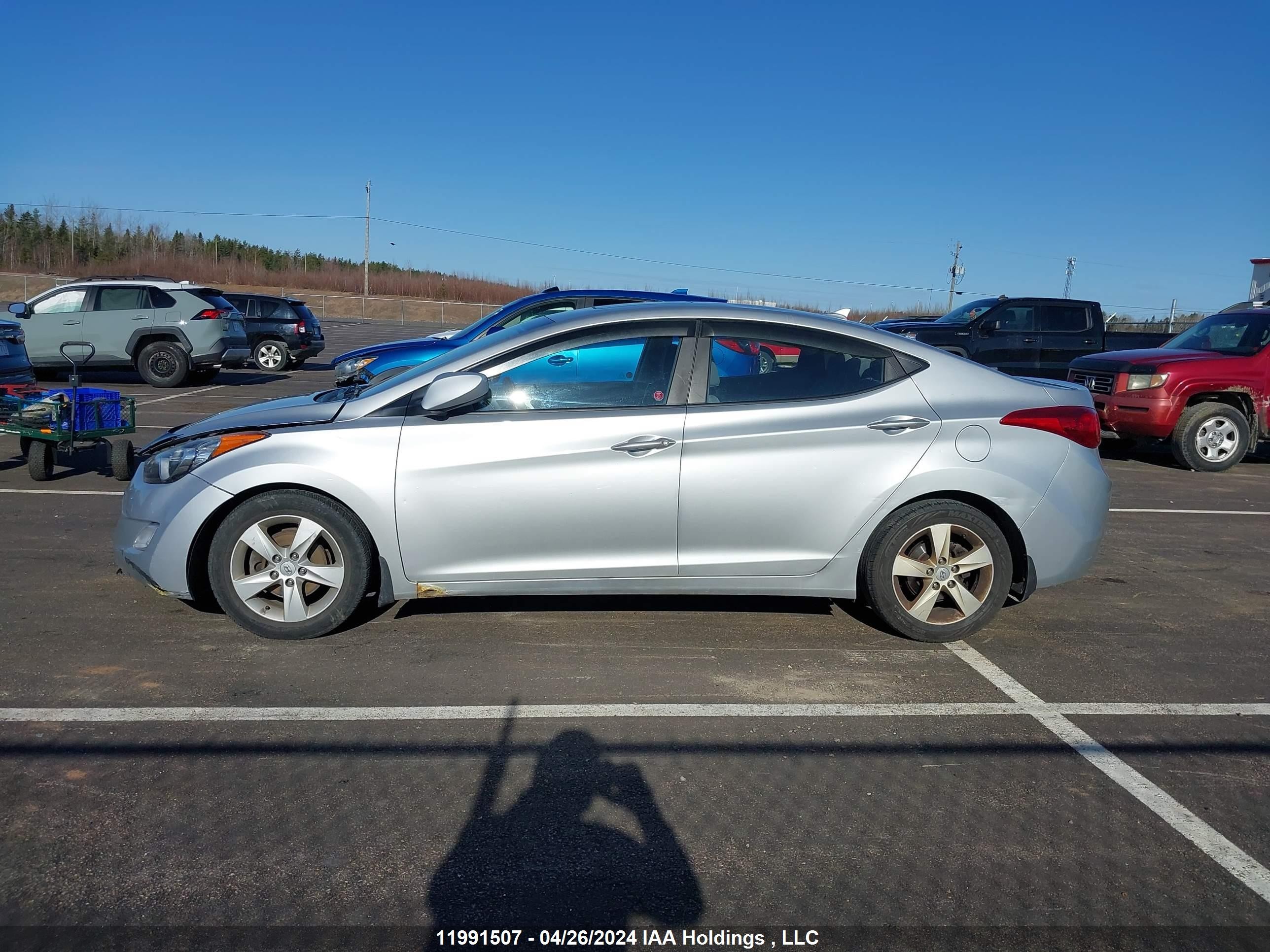 Photo 13 VIN: 5NPDH4AE3DH255925 - HYUNDAI ELANTRA 