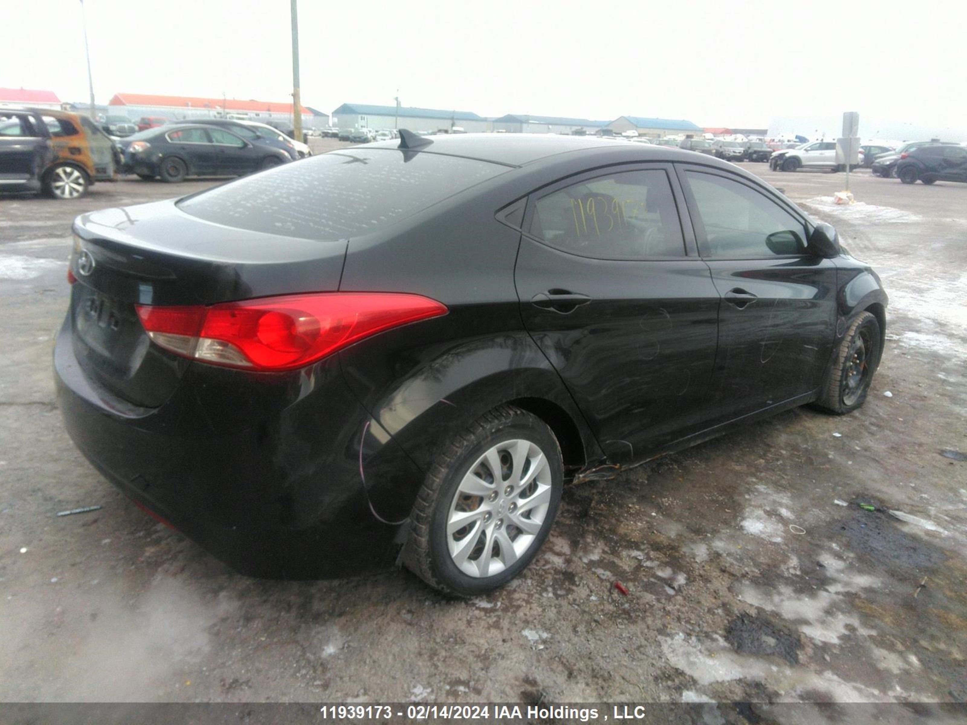 Photo 3 VIN: 5NPDH4AE3DH261854 - HYUNDAI ELANTRA 