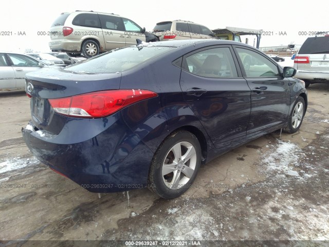 Photo 3 VIN: 5NPDH4AE3DH272806 - HYUNDAI ELANTRA 