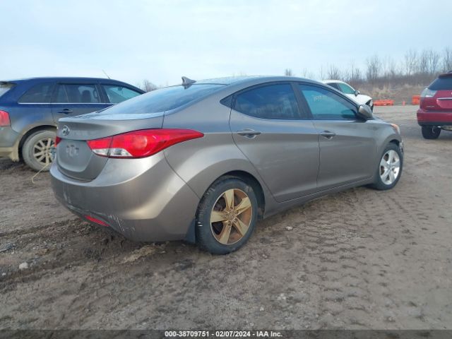 Photo 3 VIN: 5NPDH4AE3DH296779 - HYUNDAI ELANTRA 