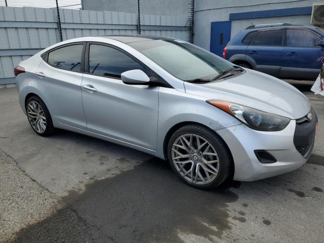 Photo 3 VIN: 5NPDH4AE3DH302743 - HYUNDAI ELANTRA GL 