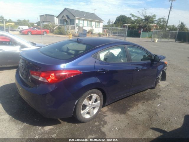 Photo 3 VIN: 5NPDH4AE3DH316481 - HYUNDAI ELANTRA 