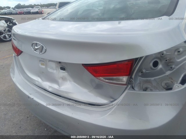 Photo 5 VIN: 5NPDH4AE3DH316660 - HYUNDAI ELANTRA 