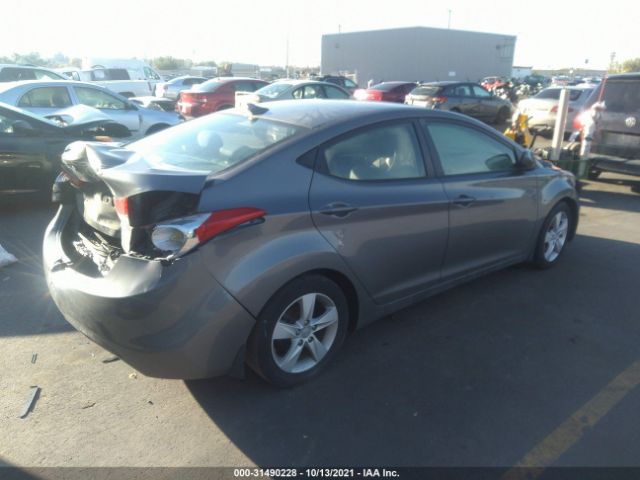 Photo 3 VIN: 5NPDH4AE3DH330798 - HYUNDAI ELANTRA 