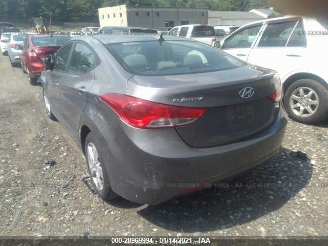 Photo 2 VIN: 5NPDH4AE3DH335919 - HYUNDAI ELANTRA 