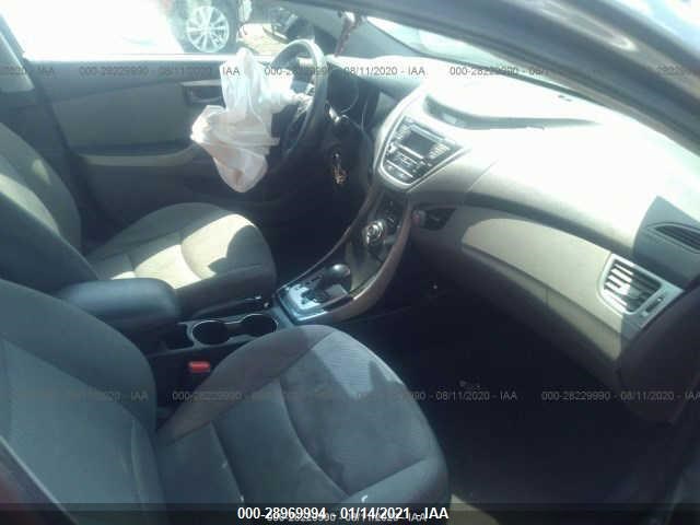 Photo 4 VIN: 5NPDH4AE3DH335919 - HYUNDAI ELANTRA 