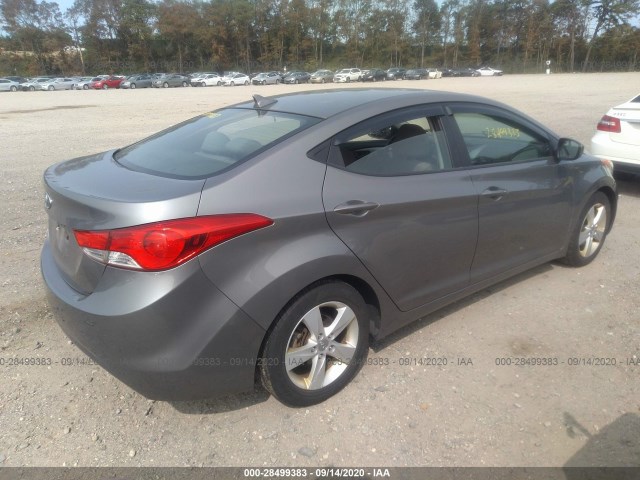 Photo 3 VIN: 5NPDH4AE3DH339596 - HYUNDAI ELANTRA 