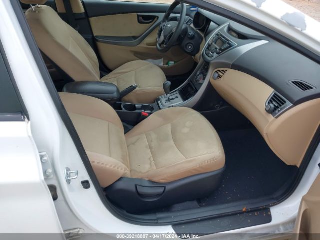 Photo 4 VIN: 5NPDH4AE3DH345575 - HYUNDAI ELANTRA 