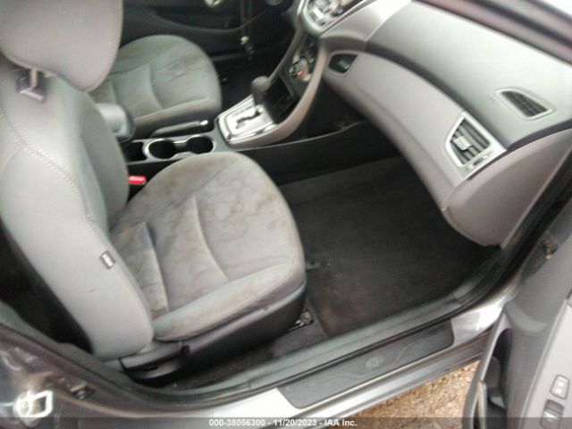 Photo 4 VIN: 5NPDH4AE3DH348850 - HYUNDAI ELANTRA GL 