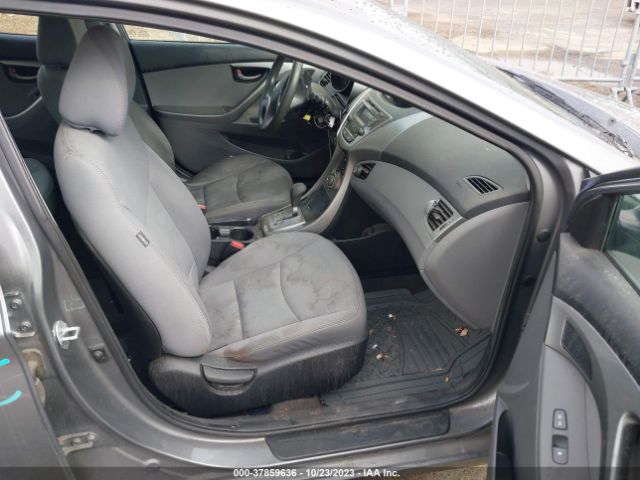 Photo 4 VIN: 5NPDH4AE3DH356429 - HYUNDAI ELANTRA 