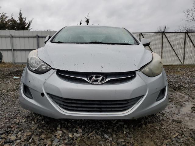 Photo 4 VIN: 5NPDH4AE3DH356589 - HYUNDAI ELANTRA GL 