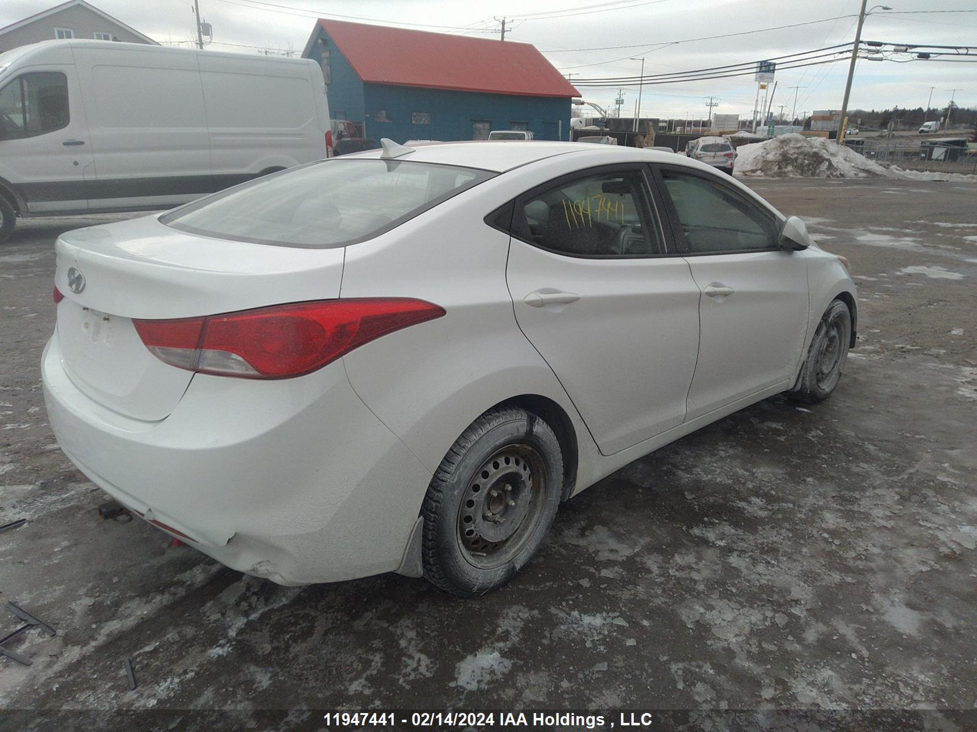 Photo 3 VIN: 5NPDH4AE3DH365986 - HYUNDAI ELANTRA 