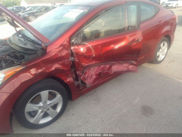 Photo 5 VIN: 5NPDH4AE3DH366975 - HYUNDAI ELANTRA 