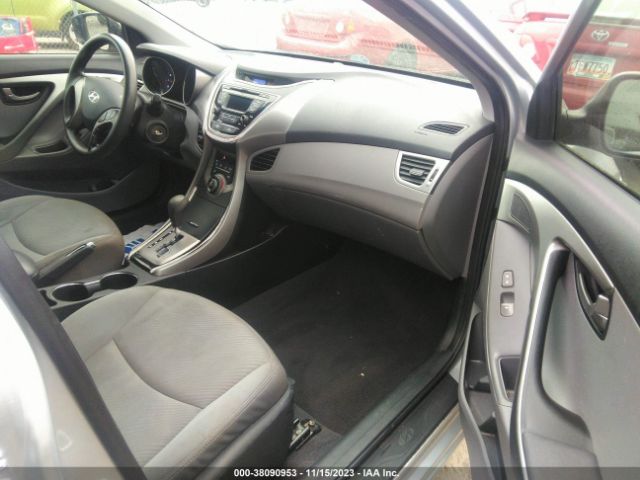 Photo 4 VIN: 5NPDH4AE3DH370864 - HYUNDAI ELANTRA 