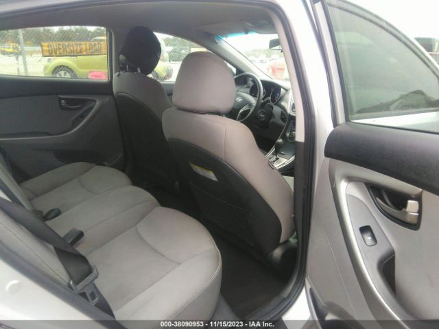 Photo 7 VIN: 5NPDH4AE3DH370864 - HYUNDAI ELANTRA 