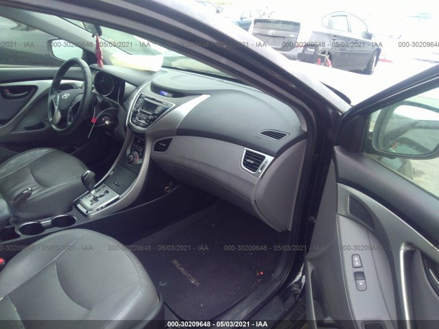 Photo 4 VIN: 5NPDH4AE3DH382206 - HYUNDAI ELANTRA 