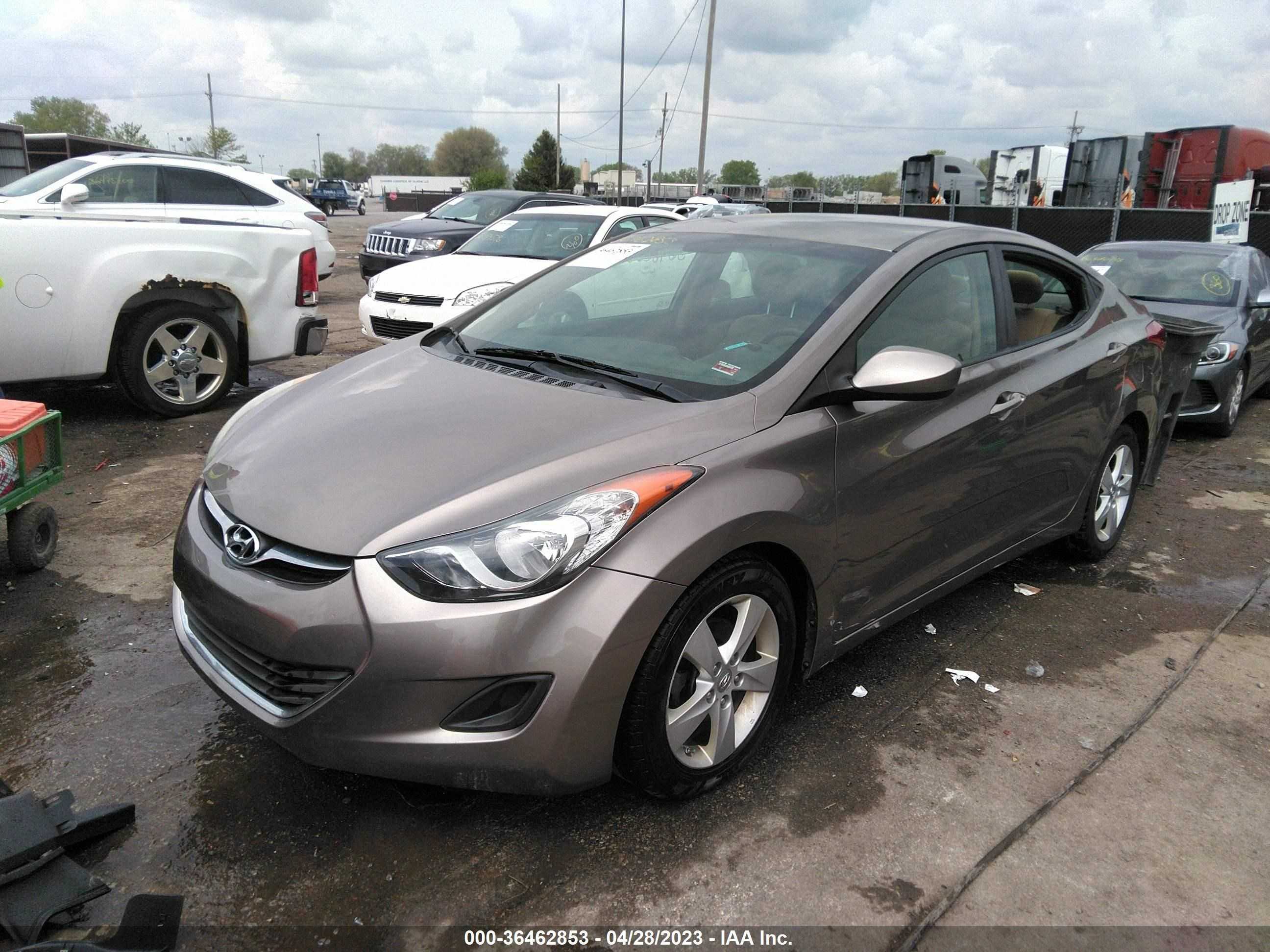 Photo 1 VIN: 5NPDH4AE3DH382738 - HYUNDAI ELANTRA 