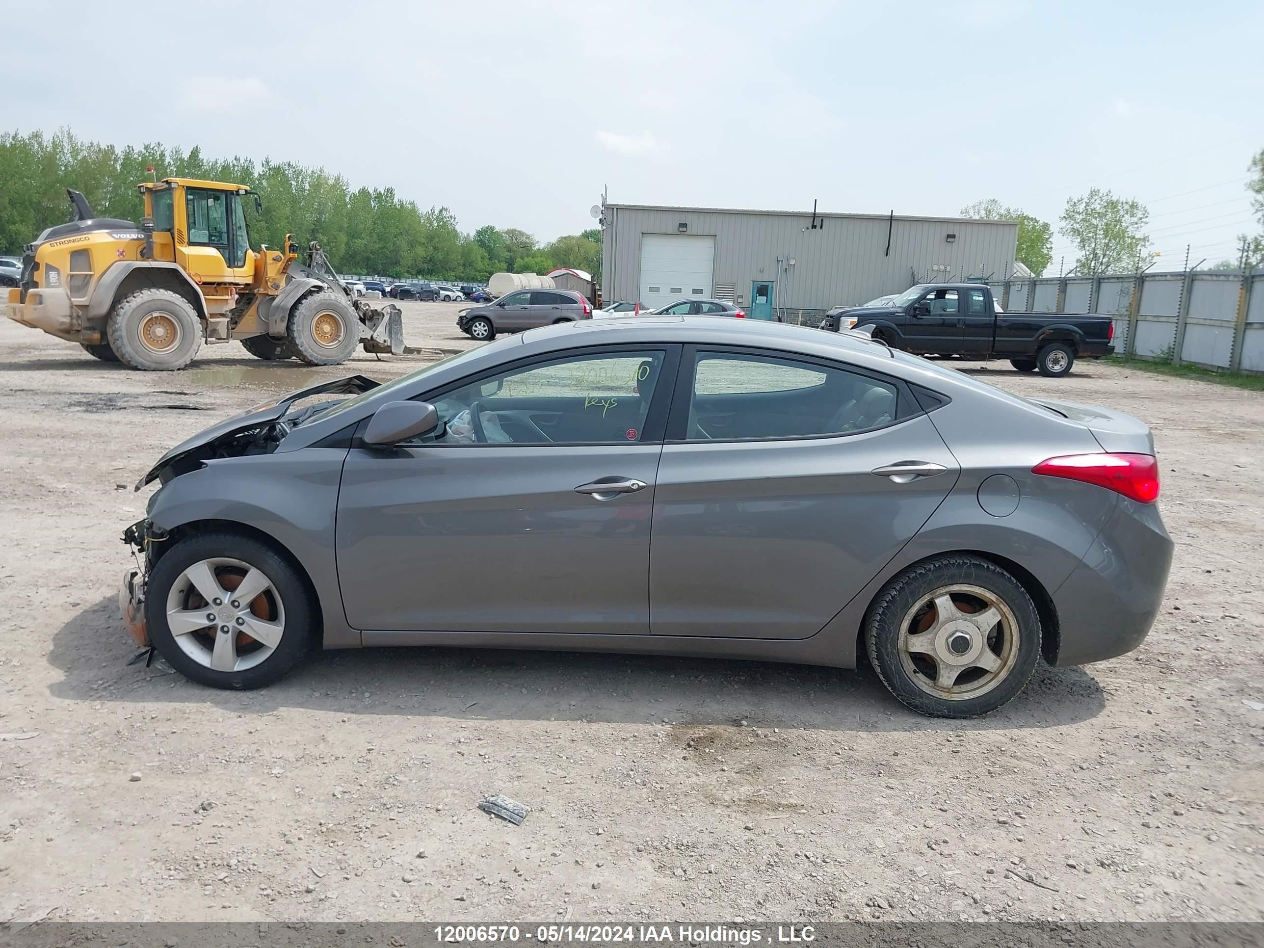 Photo 13 VIN: 5NPDH4AE3DH392184 - HYUNDAI ELANTRA 