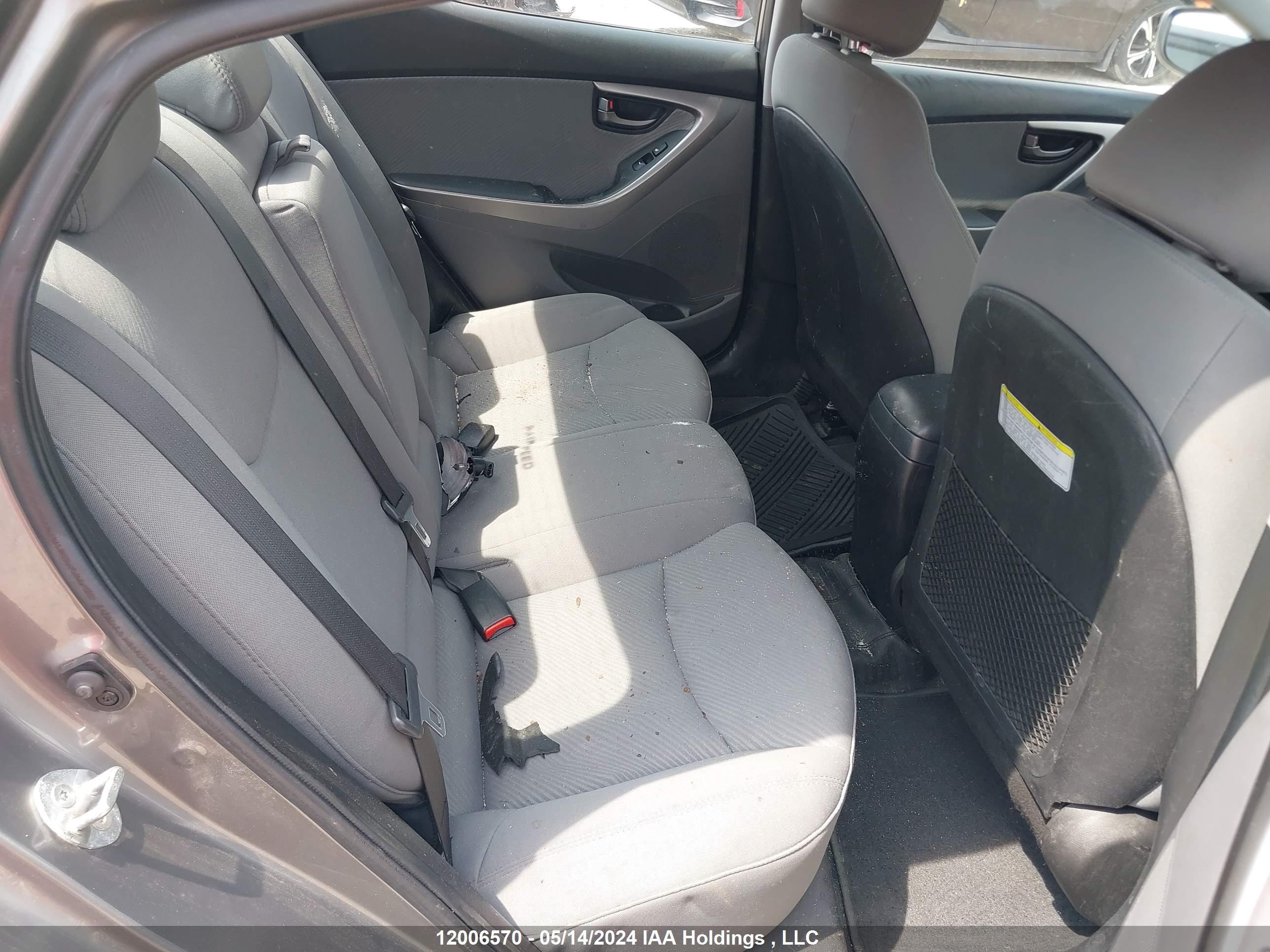 Photo 7 VIN: 5NPDH4AE3DH392184 - HYUNDAI ELANTRA 