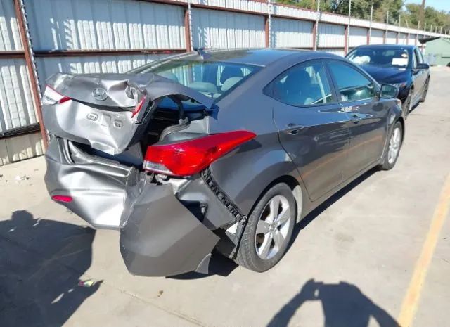 Photo 3 VIN: 5NPDH4AE3DH398230 - HYUNDAI ELANTRA 