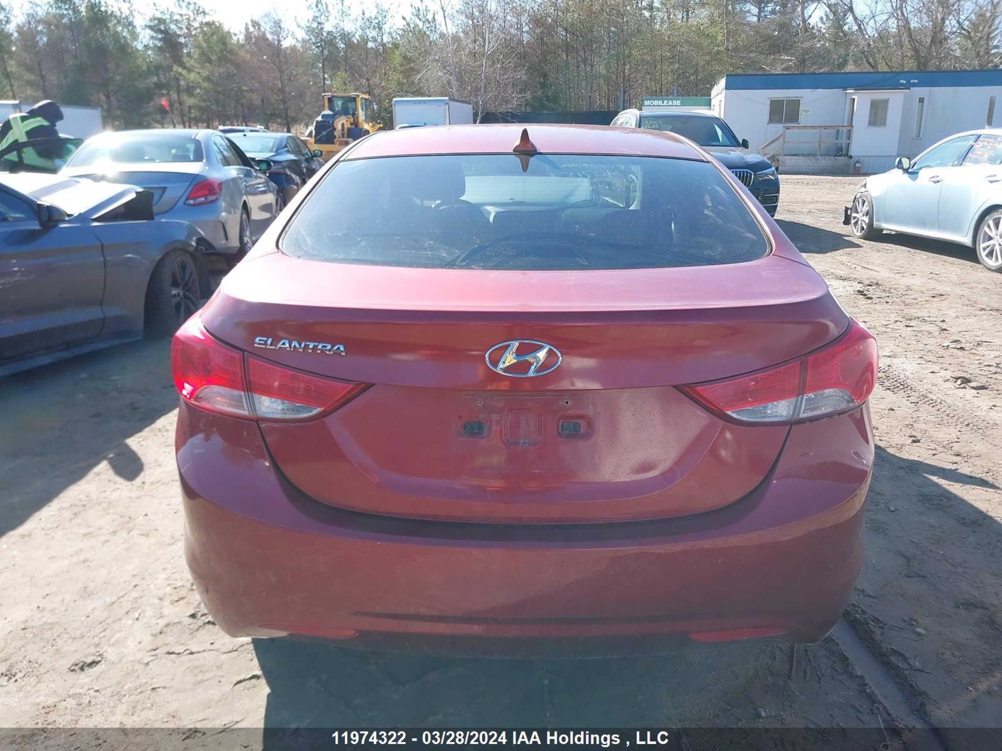 Photo 16 VIN: 5NPDH4AE3DH407153 - HYUNDAI ELANTRA 