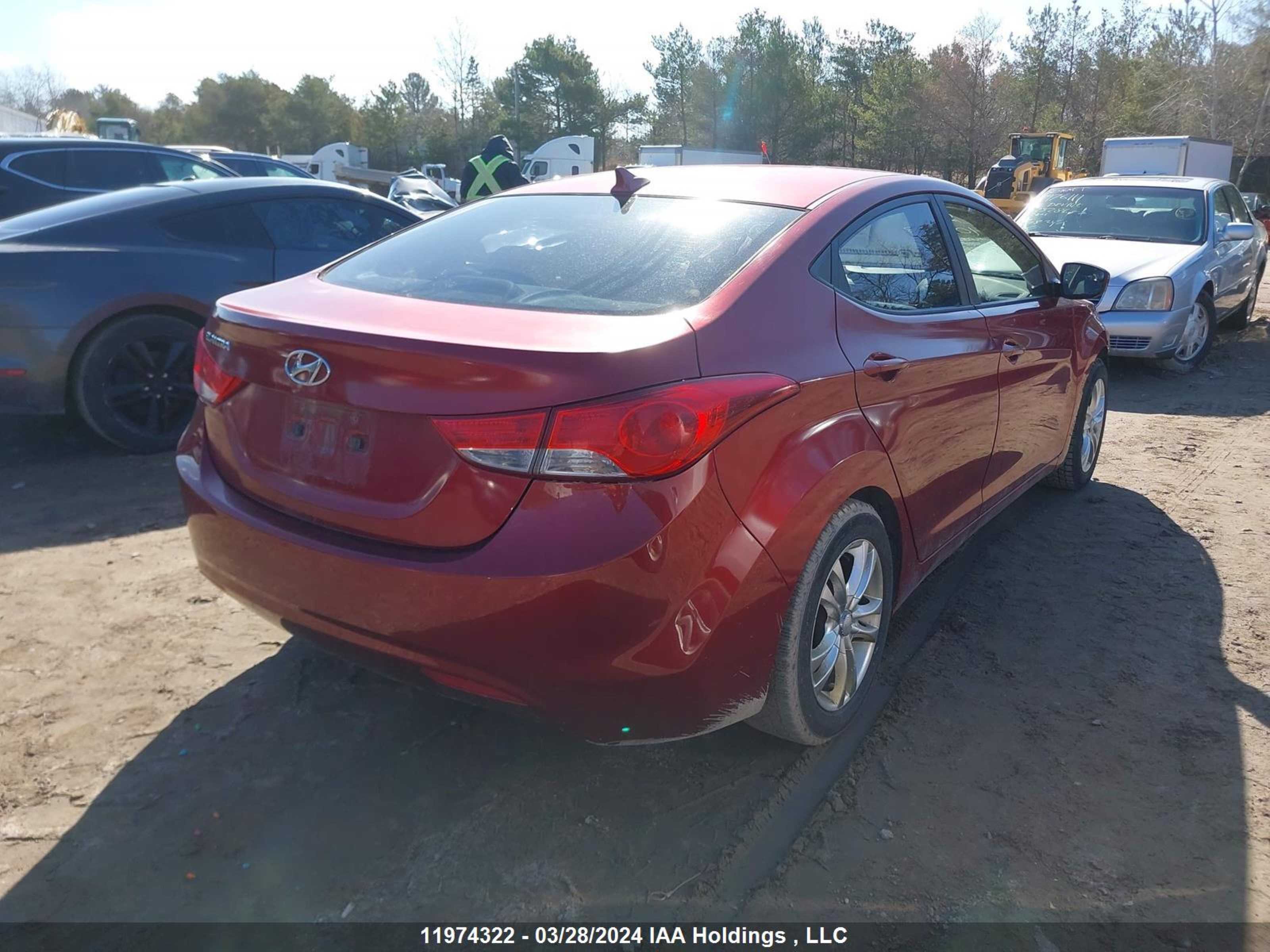 Photo 3 VIN: 5NPDH4AE3DH407153 - HYUNDAI ELANTRA 