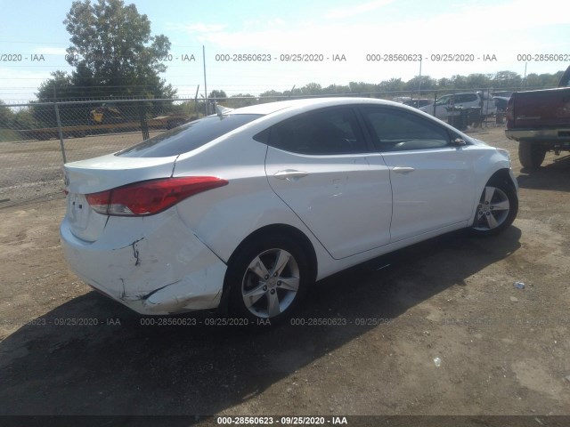 Photo 3 VIN: 5NPDH4AE3DH407475 - HYUNDAI ELANTRA 