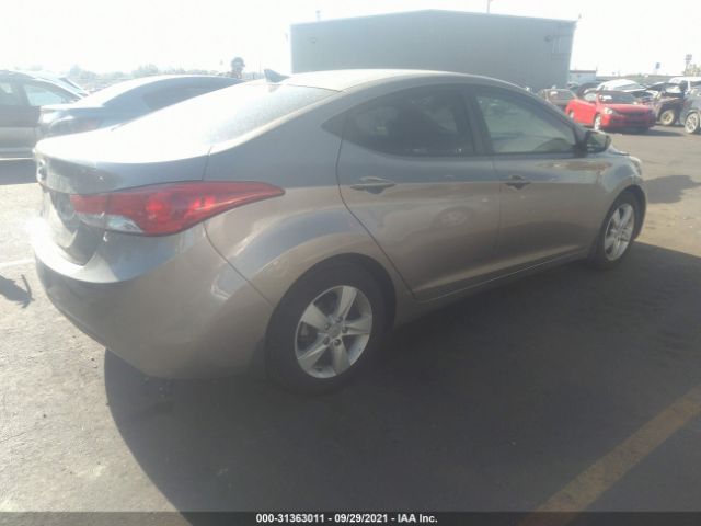 Photo 3 VIN: 5NPDH4AE3DH411106 - HYUNDAI ELANTRA 