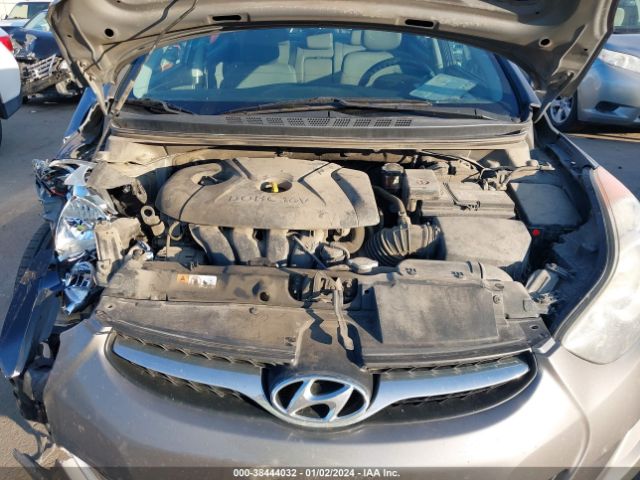 Photo 9 VIN: 5NPDH4AE3DH414832 - HYUNDAI ELANTRA 