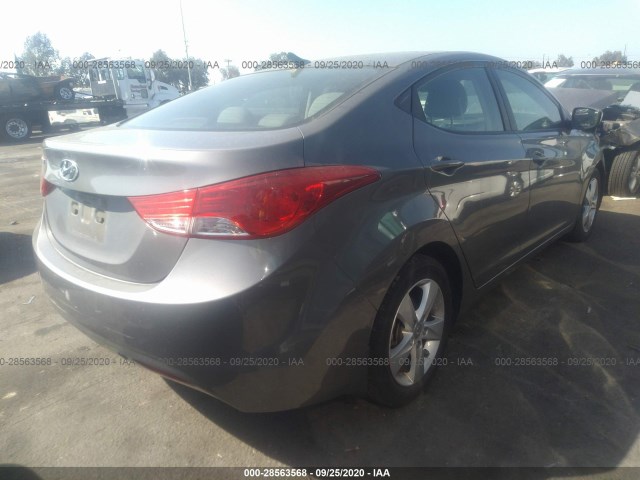 Photo 3 VIN: 5NPDH4AE3DH420372 - HYUNDAI ELANTRA 